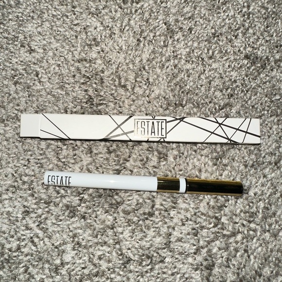 ESTATE COSMETICS Precision Felt Tip Liquid Liner - Picture 2 of 3